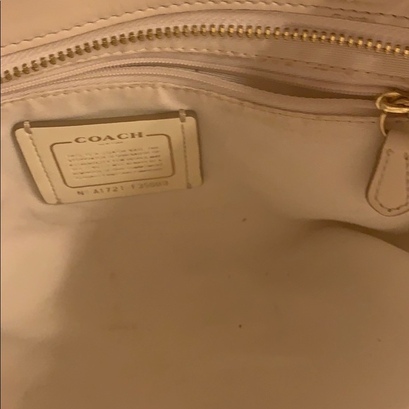 Coach bag! - Picture 5 of 8